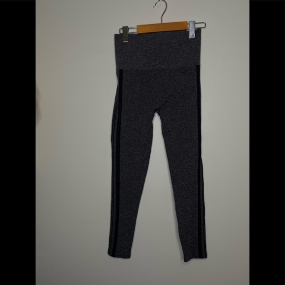 NWOT SPANX Red Hot Label Assets Seamless leggings - Picture 7 of 7